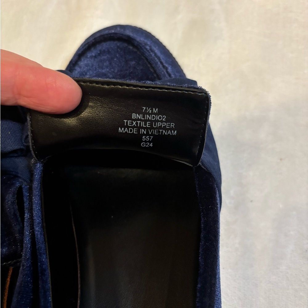 Bandolino Lindio Navy Velvet Bow Loafers Flats 7.5M - Picture 7 of 10